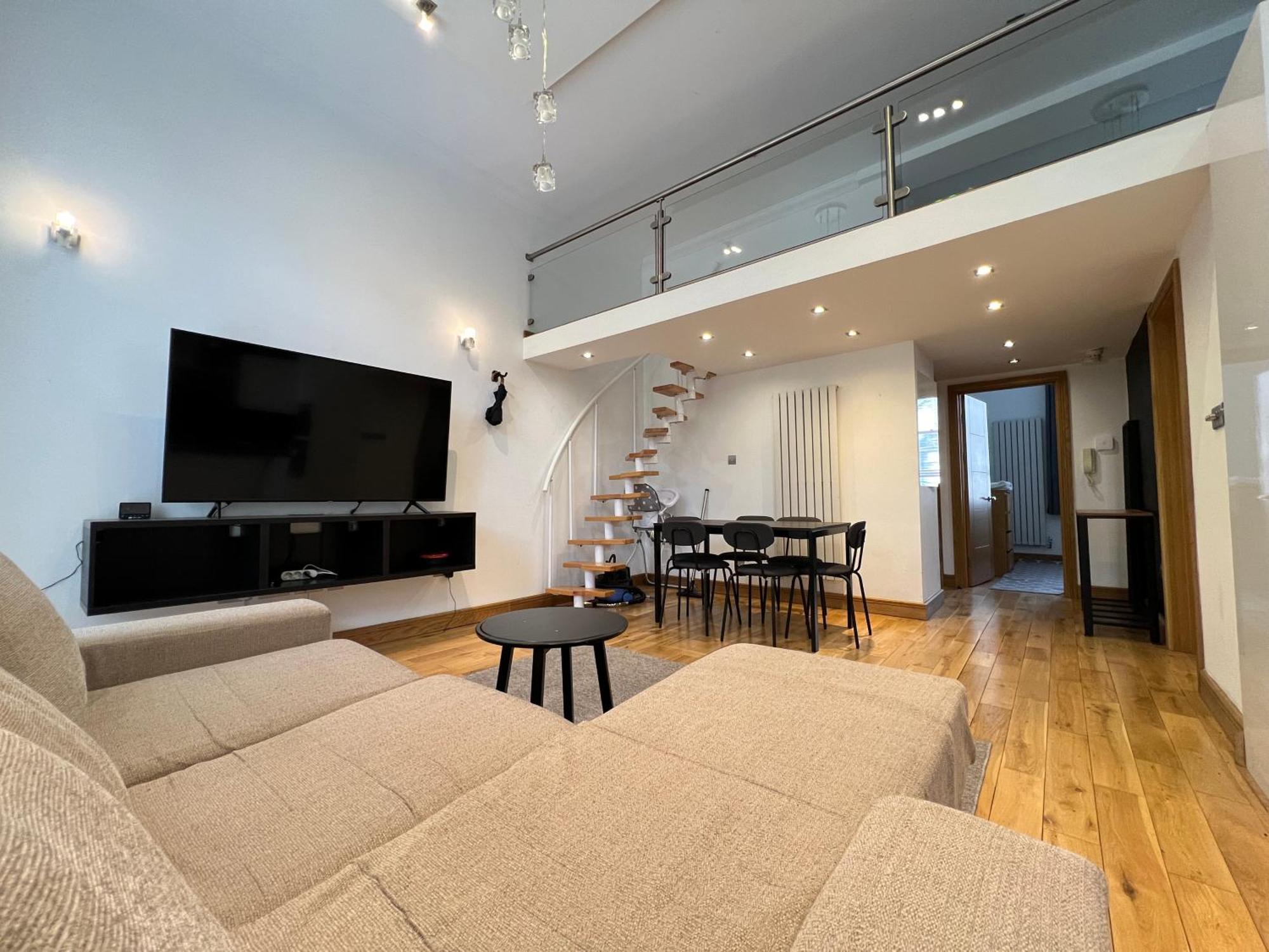 3.5 High Ceilings - Centrally Located Лондон Екстер'єр фото
