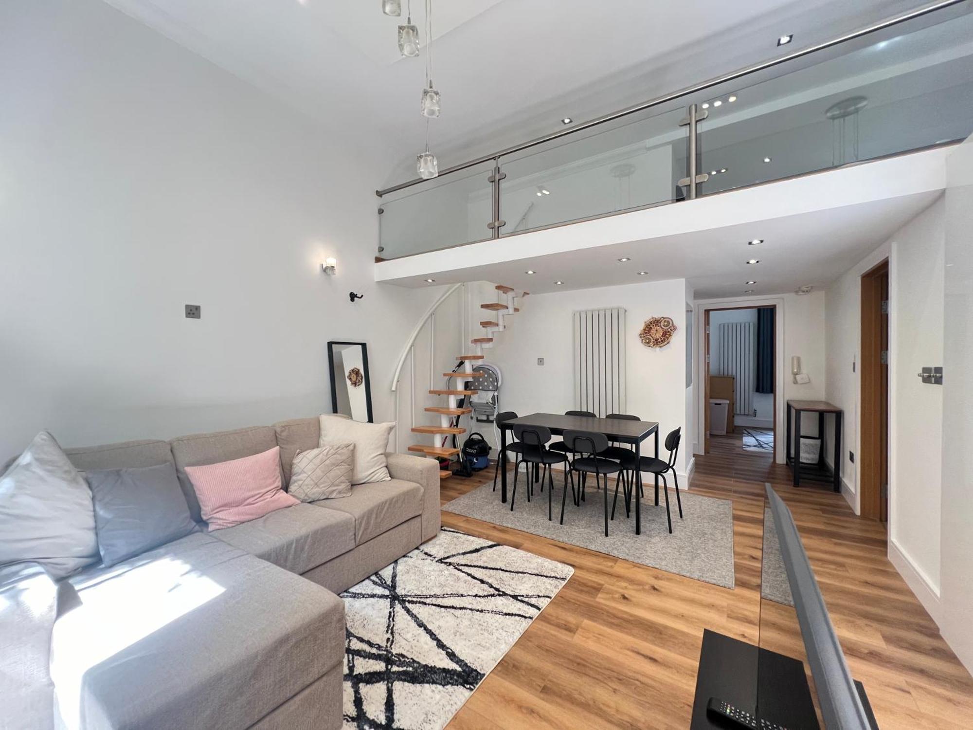 3.5 High Ceilings - Centrally Located Лондон Екстер'єр фото