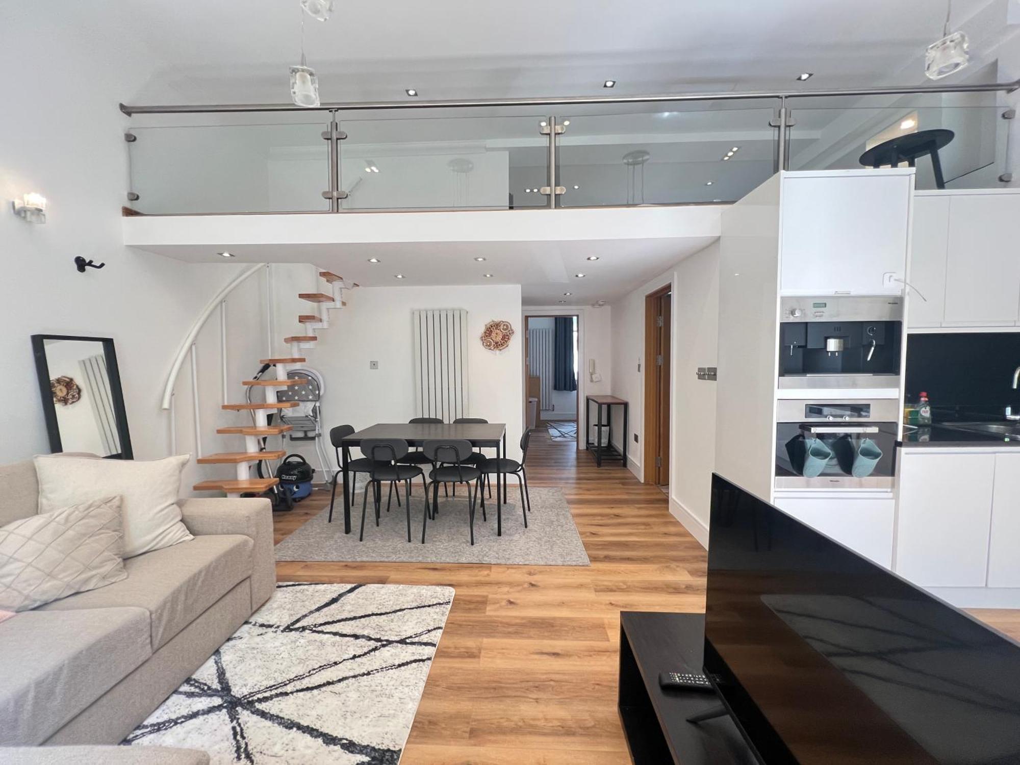 3.5 High Ceilings - Centrally Located Лондон Екстер'єр фото